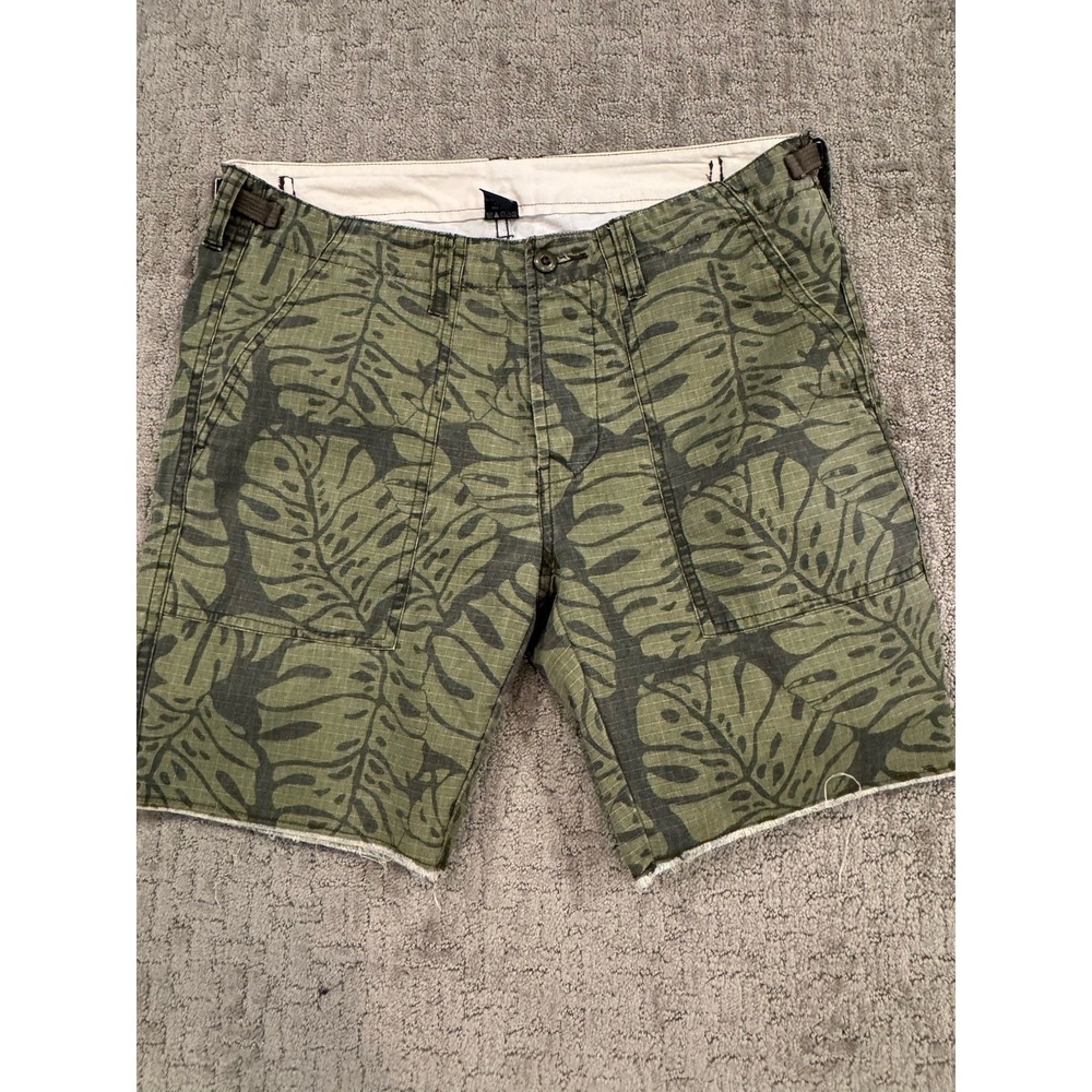 Stussy Size 34 Camo/Palm Print Rough Hem  Rip Stop Shorts (T1)